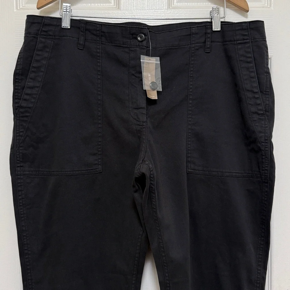 NWT J.Crew Patch-Pocket Slim Chino Pant in Black